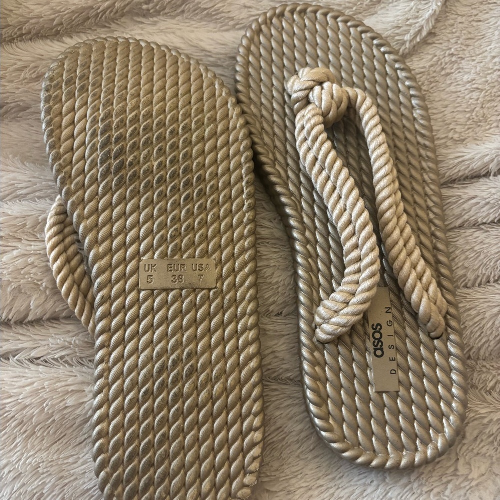 Sandals - Picture 2 of 2